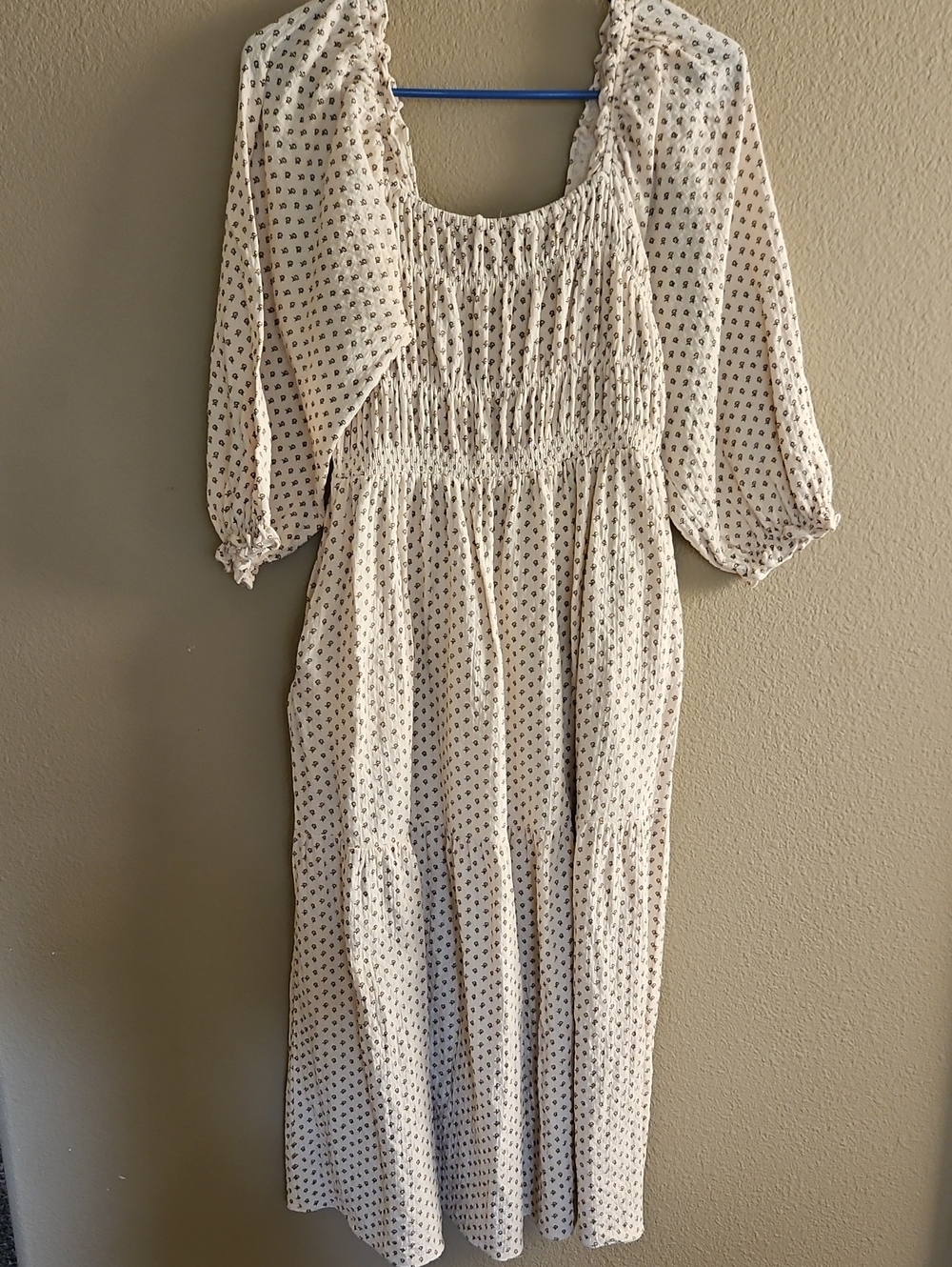 Neuflora Angela Dress - Picture 2 of 6